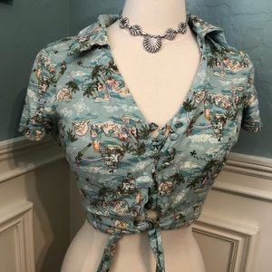 Her universe Peter Pan tiki top